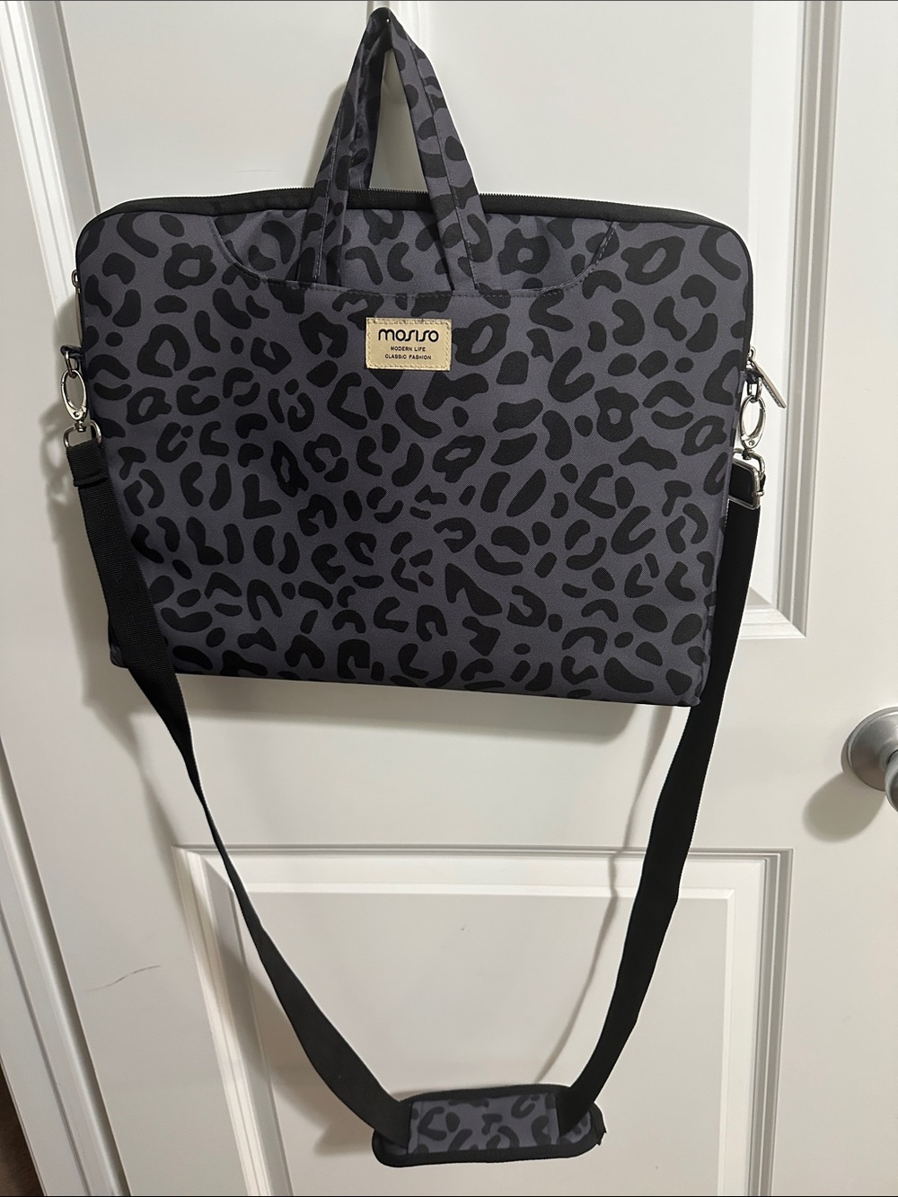 Leopard Print Laptop Bag in Gray